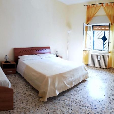 Lucia'S Apartaments Bari Bagian luar foto