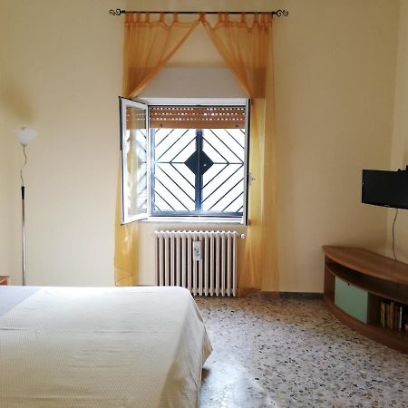 Lucia'S Apartaments Bari Bagian luar foto